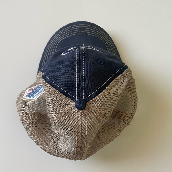 Sports team trucker hat - Picture 5 of 10